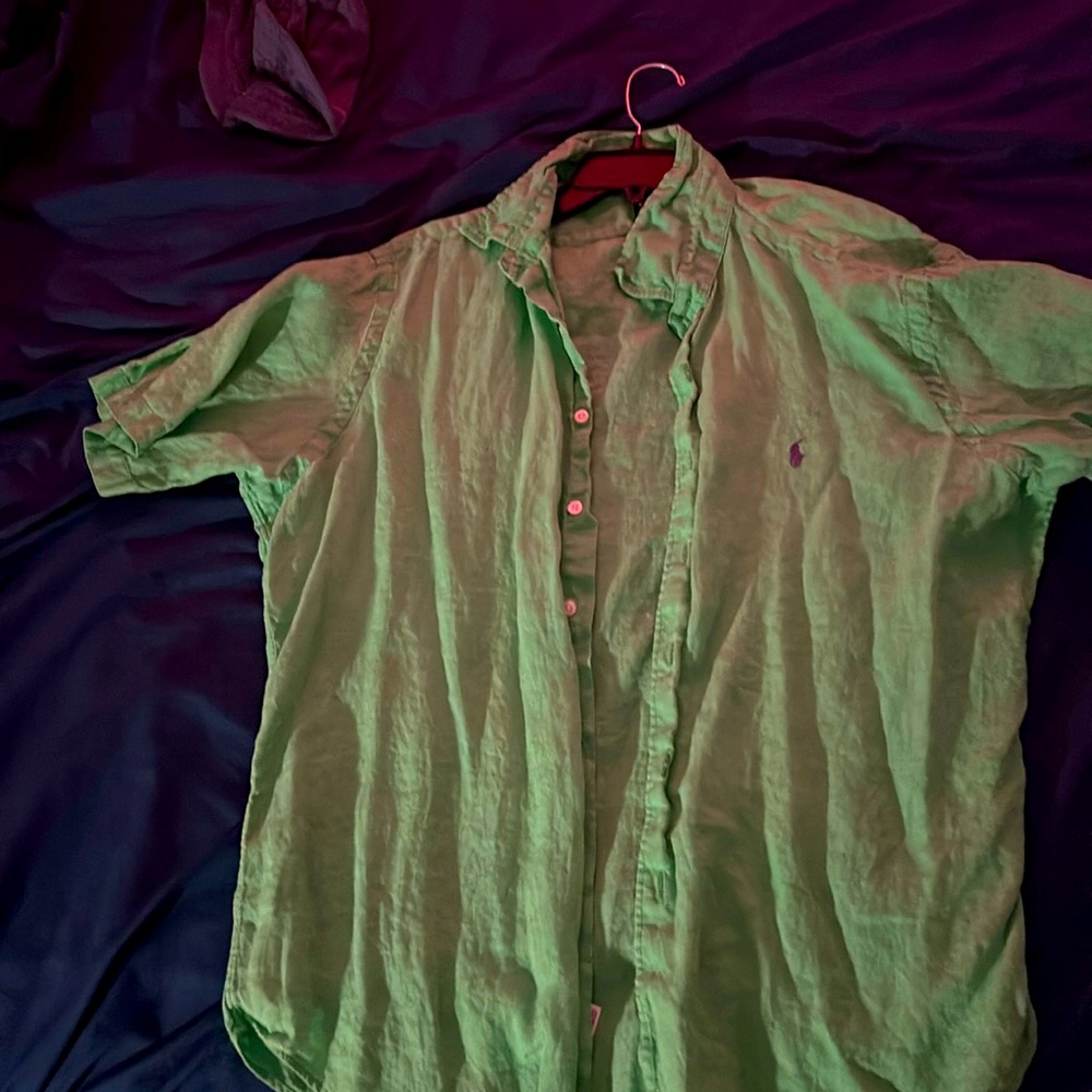 Used no stains or rips